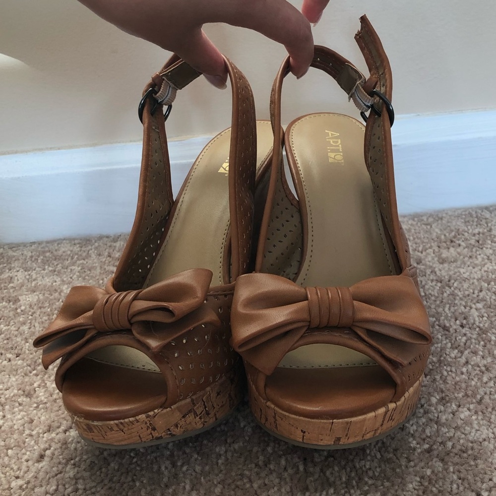 Tan wedges